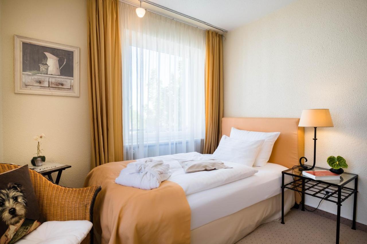 Hotel Zur Muehle Падерборн Екстериор снимка